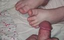 On cloud sixty nine: Ejaculând pe degetele soției însărcinate