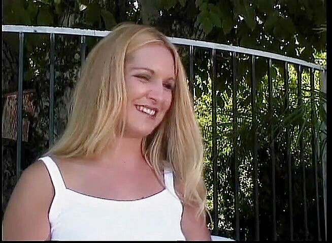 Xtime Network: Sexy blonďatá teenagerka ošukaná tvrdým ptákem