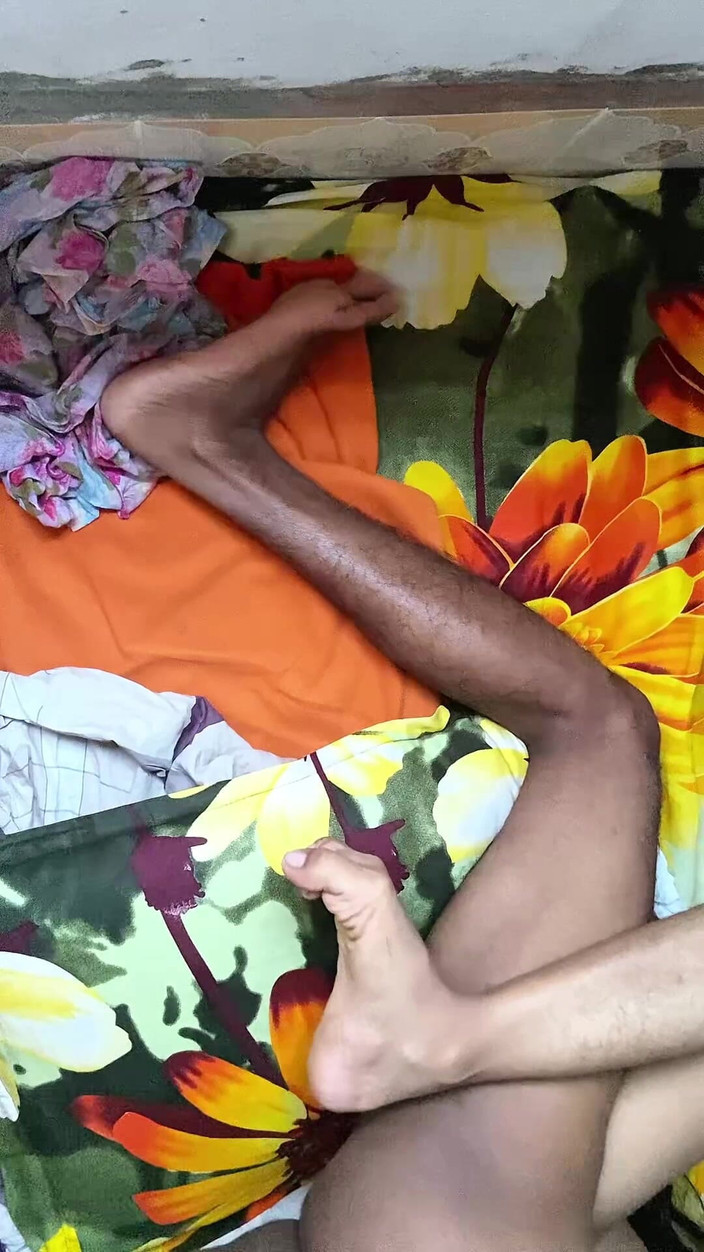 Moyna: Video seks awek desi buatan sendiri