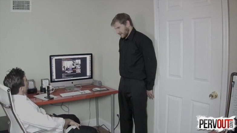 ManUpFilms: Tertangkap melancap di tempat kerja