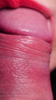 Asmr Oral Fantasy d’Anya : pipe macro extrême, jeu de bride et éjaculation lourde