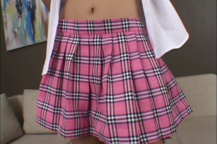 Femdom Austria TS: Sexy Teen Tranny Have Anal Sex