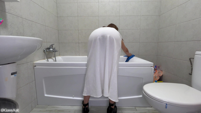 GassyKat: Weißes kleid, furz-desaster im badezimmer