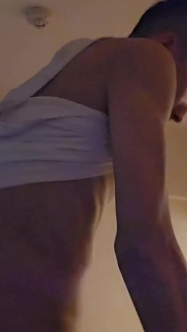 JustinXshow: 1000078620.mp4