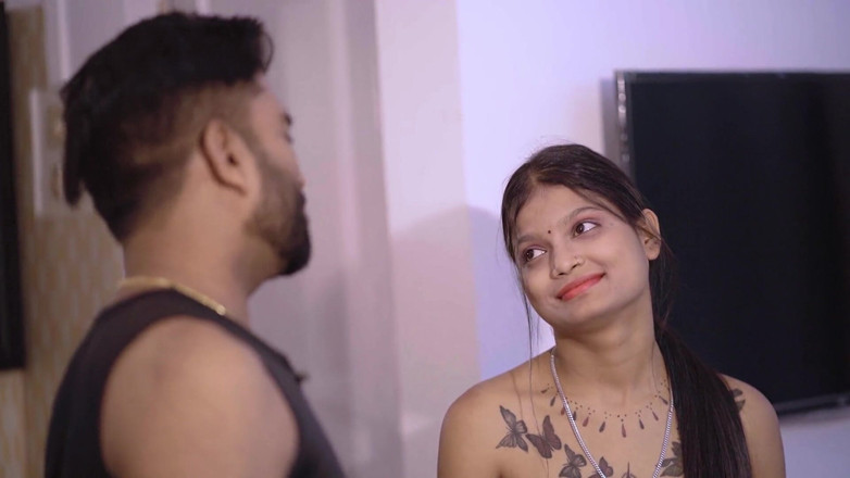 UncutPlus: Pareja india folla primera vez en casa follando muy duro