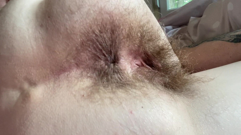 Cuteblonde666: 털이 무성한 후장 페티쉬 비디오