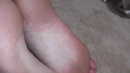 DanielleMaye: 皱纹的脚底