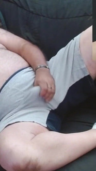 Přátelé chtěli sledovat masturbaci živě.
