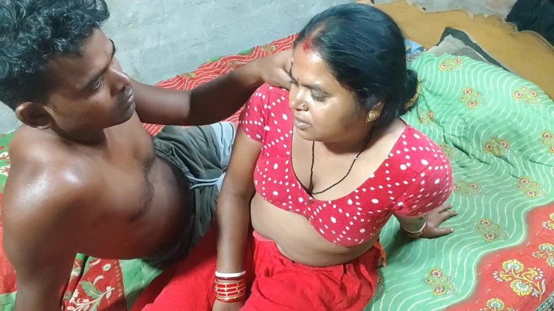 Raju Raju: Tante tiri muda dientot sambil bugil