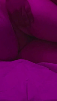 Pasierb przyłapał macochę na masturbacji była taka napalona podskakując duże cycki i duży tyłek podczas gdy tyłek lanie Duże cycki