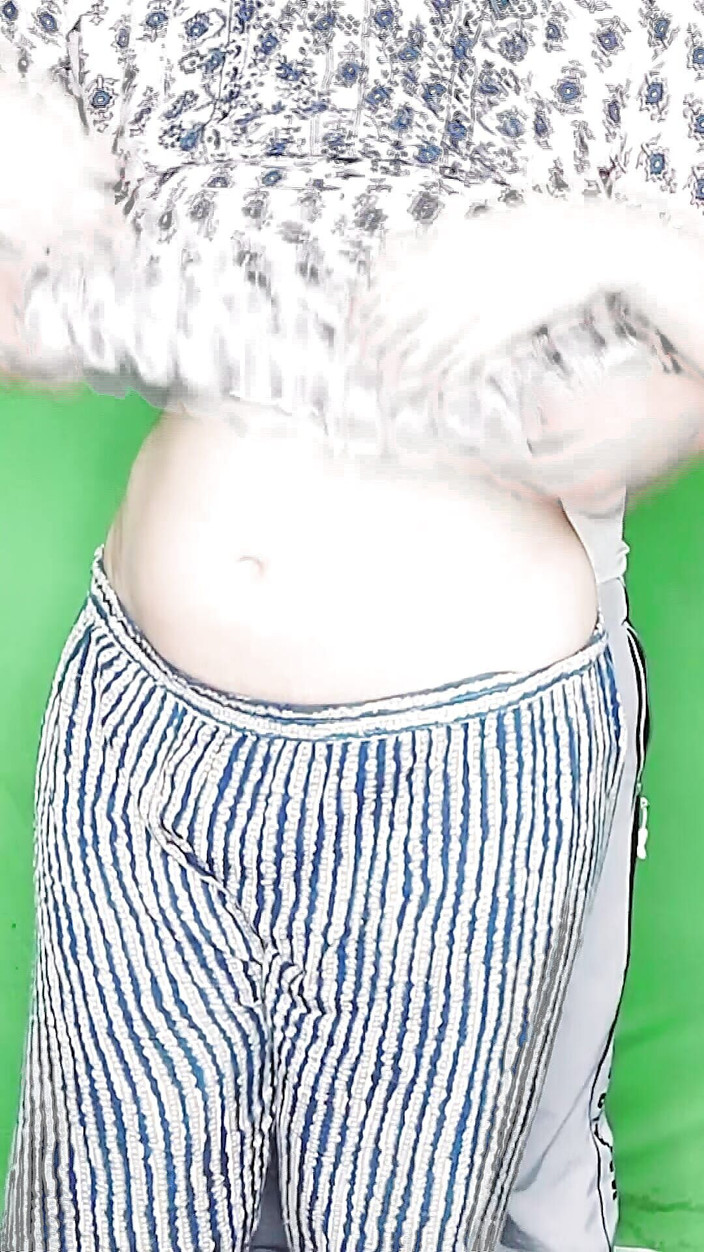 Vicky Thakur: 直播泰米尔农村女孩与男朋友