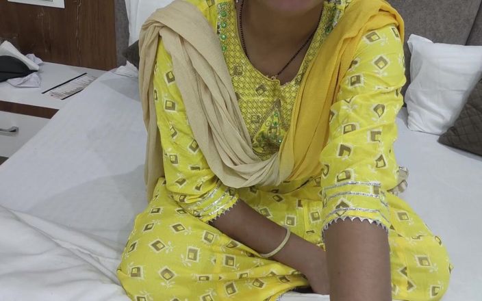 Saara Bhabhi: 힌디어 섹스 스토리 롤플레잉 - 내 자지를 빨아주는 섹시한 새엄마, 그녀의 보지에 혀를 넣고 그녀를 존나게 따먹어!