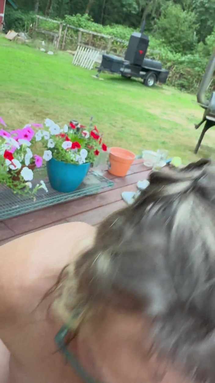 Bonewizzard69: एंजेलिक ग्रीन आंखों वाली परिपक्व बड़े स्तनों वाली पत्नी देखने का बिंदु राक्षस की तरह लंड चूसती है और वीर्य खाती है