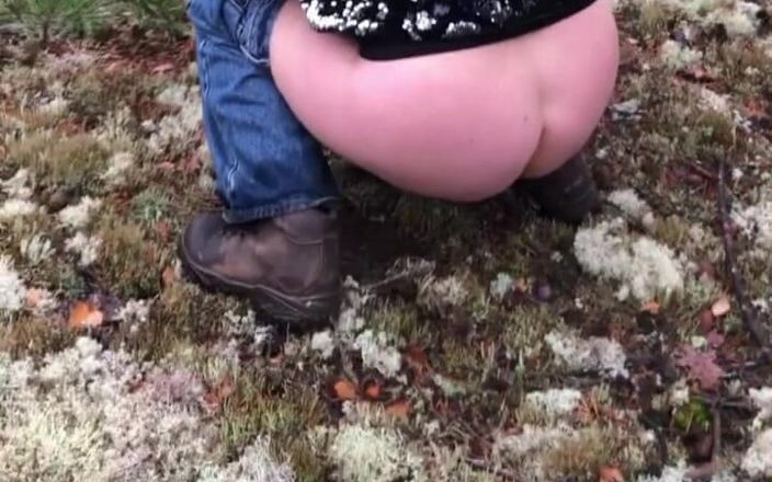 Hotwifekbh: Amateur selbstgedrehte reife ehefrau mit dicken titten pisst 4