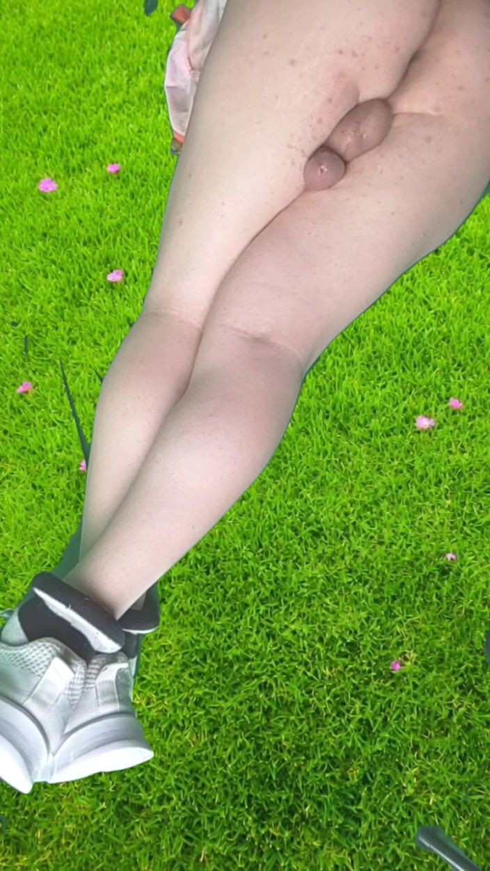 Kitty_Cross: Culona bionda effeminato dolce culo succoso cosce liscia lecca-sissy