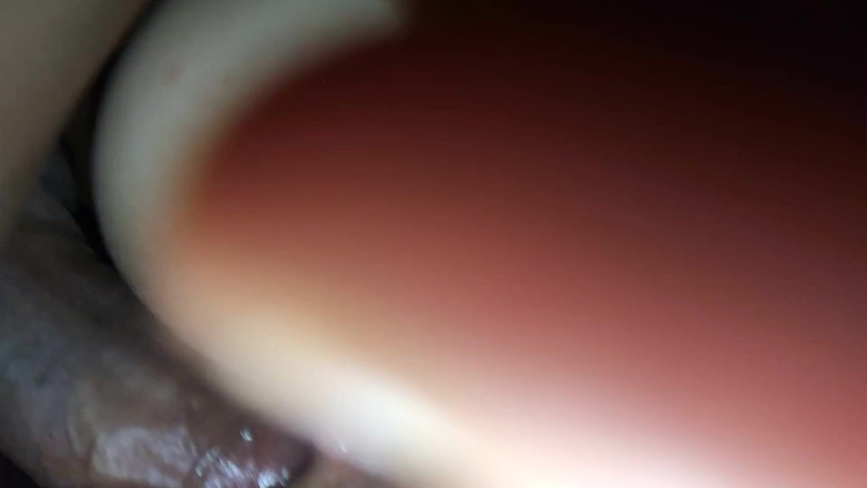 Eu-Girl: 흑인 자지가 들어갈 때 보지를 들리게 하는 강아지 스타일