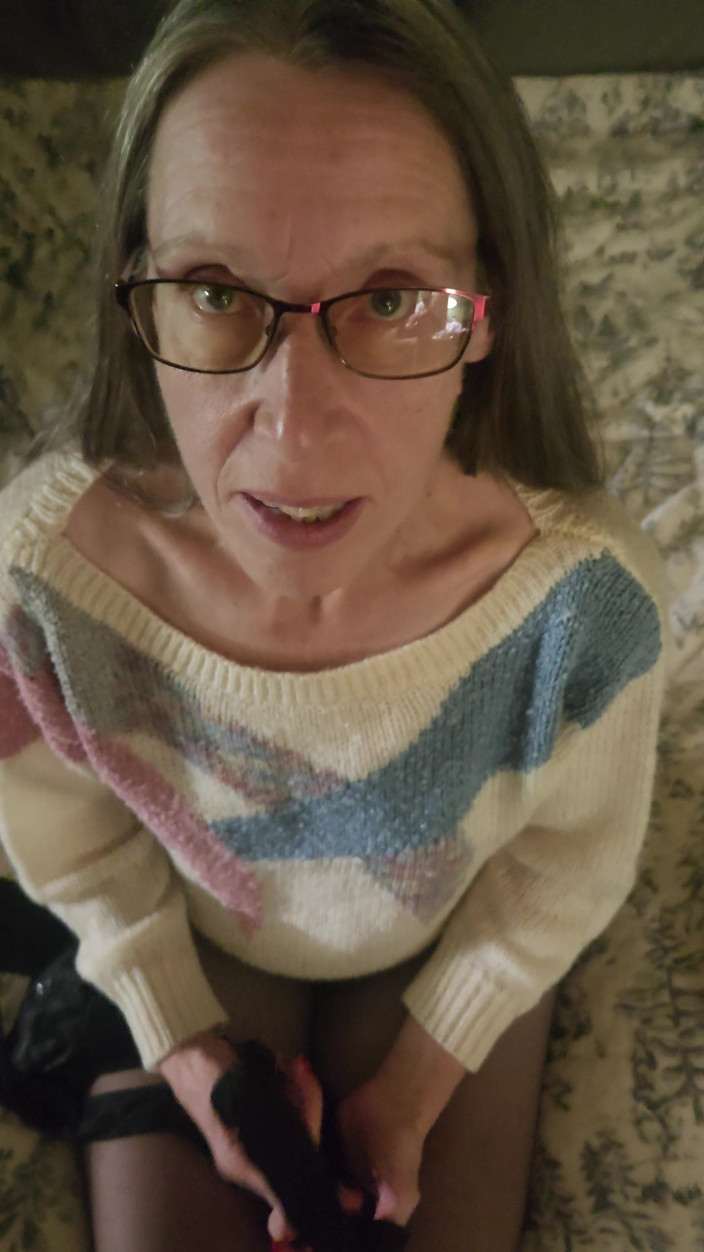 Goode Girl: Goode Girl Nylonspiel Mit Ehemanns Schwanz Und Eiern