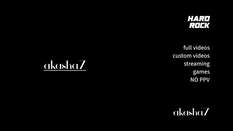 Akasha7: Puta de rodillas comiendo polla llena de saliva