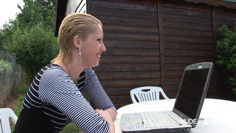 Nude in France: Amateur französische blonde schlampe wird hart im doggystyle im freien...