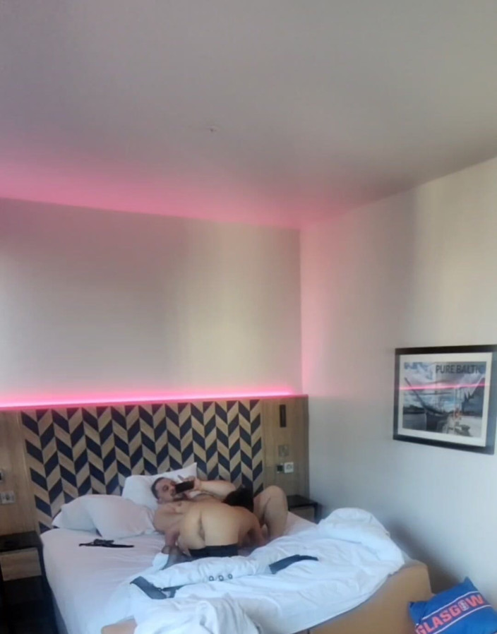 AnalArt AmateursCouple: Oral seks ve anal sikiş