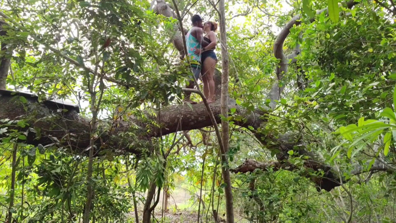 MARCIO BAIANO: Amico, L'ho Preso Nella Foresta E Ho Messo Il Cazzo...