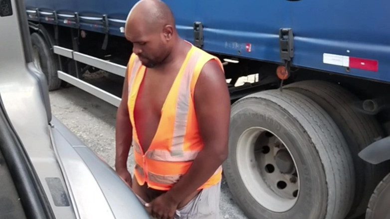 TheBlacKHunterr: Trước khi tải xe tải