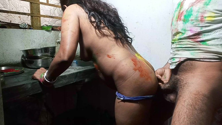 FireeCouple: Pada Festival Devar Holi Mengongkek Bhabhi Seksi Comel Di Atas...