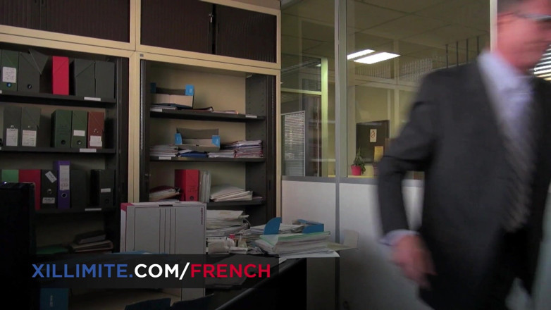 French girls at work: Анальний секс на роботі з інтерном