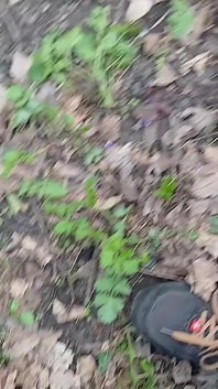 Faccio pipì e scopo il mio amante in bocca nella foresta in modo che mia moglie non ci cattura