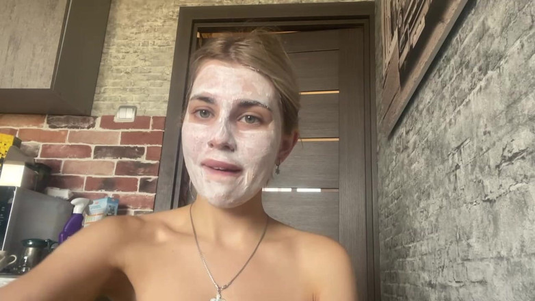 Misty Phoenix: Hot Spa Mask Treatment