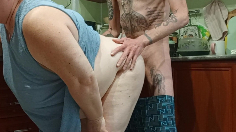 Zona901: Azotando a una vecina en el culo follada en la...