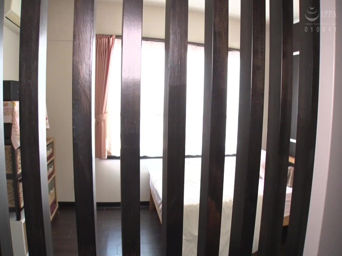 Vulture: 実際の映像:彼女は安全な場所に住んでいたが、アパートまで尾行された