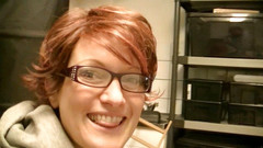 Popp Sylvie: Spontánní kouření a polykání