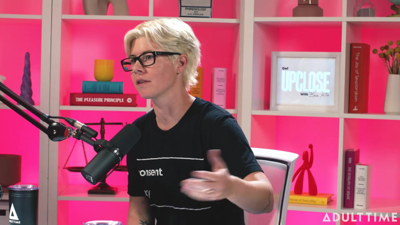 Adult Time Podcast: Kimmy Kimm schaamte overwinnen en gebruikt slipje verkopen | de pornopodcast