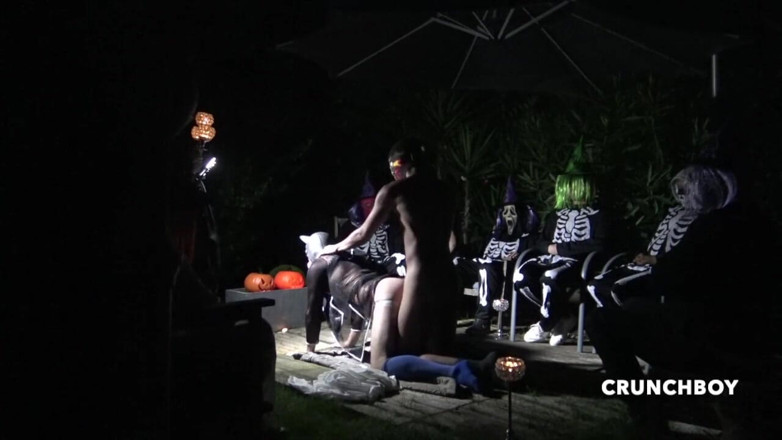 Bareback spy cam from Spain: Kamera na nigth venku běhemhalloween noci