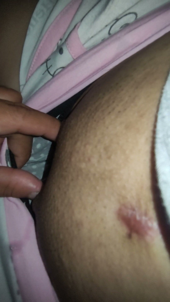 GreyandAthena: La sexy filippina è stata arrapata sditalinata dalla figa bagnata gocciolante...