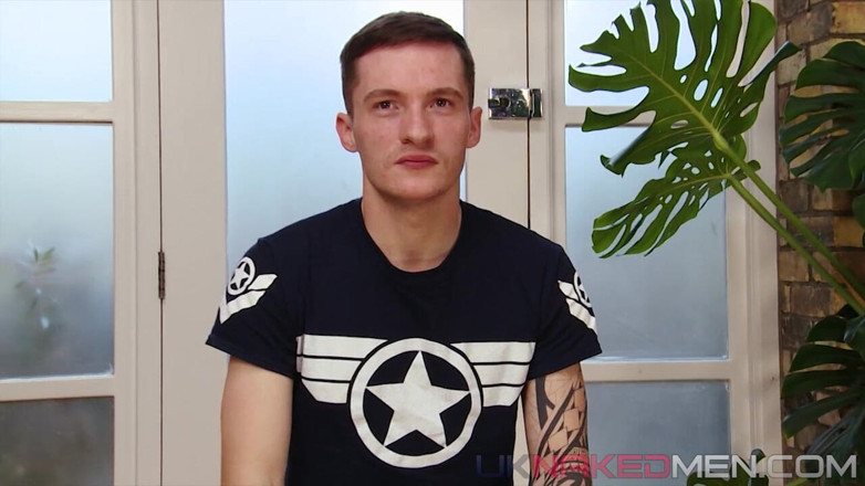 UK Naked Men: Daniel James