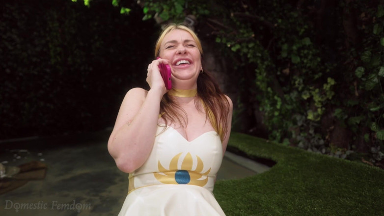 Domestic femdom: Cuck He Man Adora Gli Stivali Di She-ra