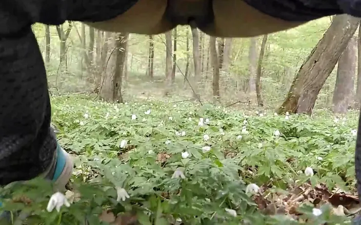 Erica Sweet: Pee. Compilation
