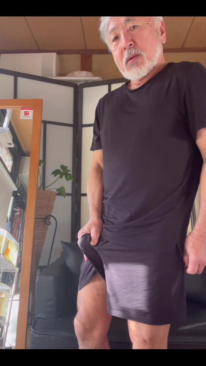 Japanese daddy: Yeni pijamalar.