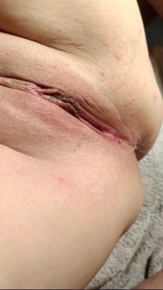 SXXXJ: Zweeds stel neukt poesje en anaal