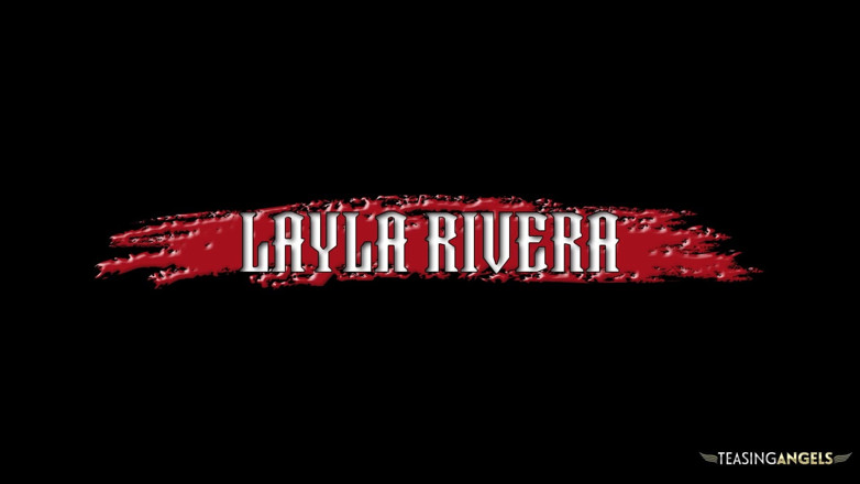 Teasing Angels: Layla Rivera让一个饥渴的男人舔舐并钻她修剪过的阴户