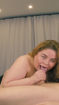 เฉพาะเย็ดหีดุๆ แอนอลเท่านั้นที่สมควรได้นมโต MILF อวบนี้
