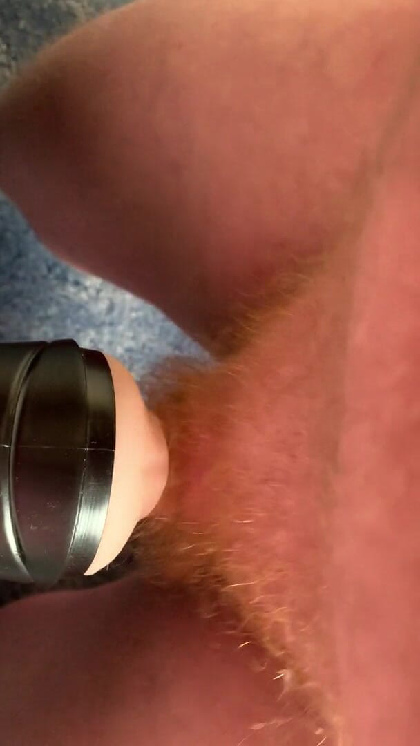 Gingerpubes: Follando mi Fleshlight