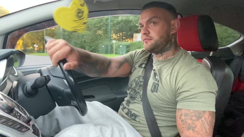 Andyleexxx: Horny Irish Fat Cock Gets His Dick Out and Cums...