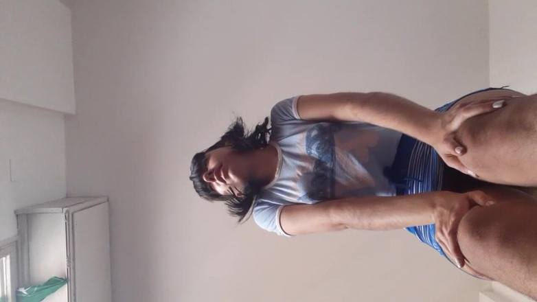 ViviBush: Bratty teen giantess throws a tantrum
