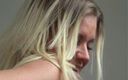 Angel slut with teen: La ragazza arrapata si masturba fino a quando non raggiunge...