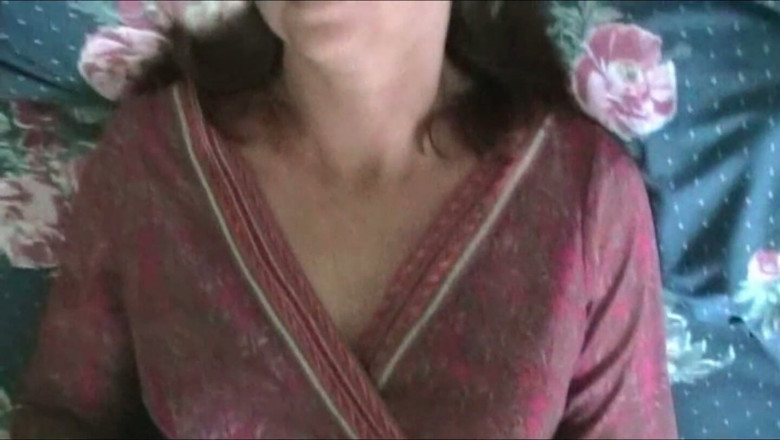 Candi Annie: Sexy MILF Candi Annie Puts on Solo Show and Fucks...