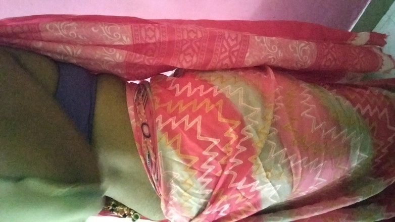 Tamil lesbian: पत्नी स्कर्ट और साड़ी पहनी हॉट