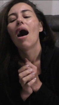 Your turn, sweetie - Encouraging you to penetrate him makes stepmommy cum so hard